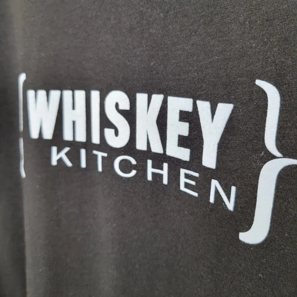 Canvas Whiskey Kitchen Black and White Mark Twain Quote T-Shirt, XL